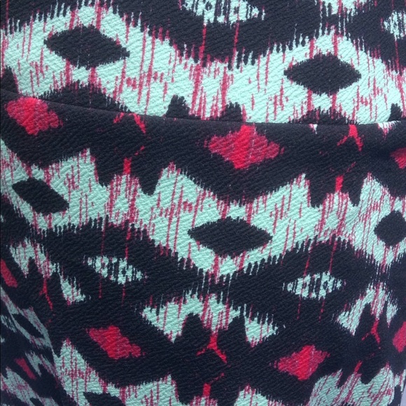 LulaRoe Skirt, black,teal and red, Large, NWT! - Picture 2 of 5